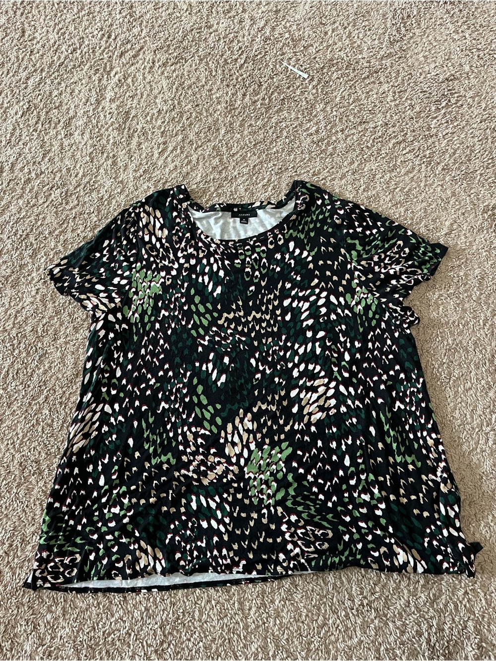 Alfani Women3X Short Sleeve Blouse Scoop Neck Abstract Animal Print Black Green